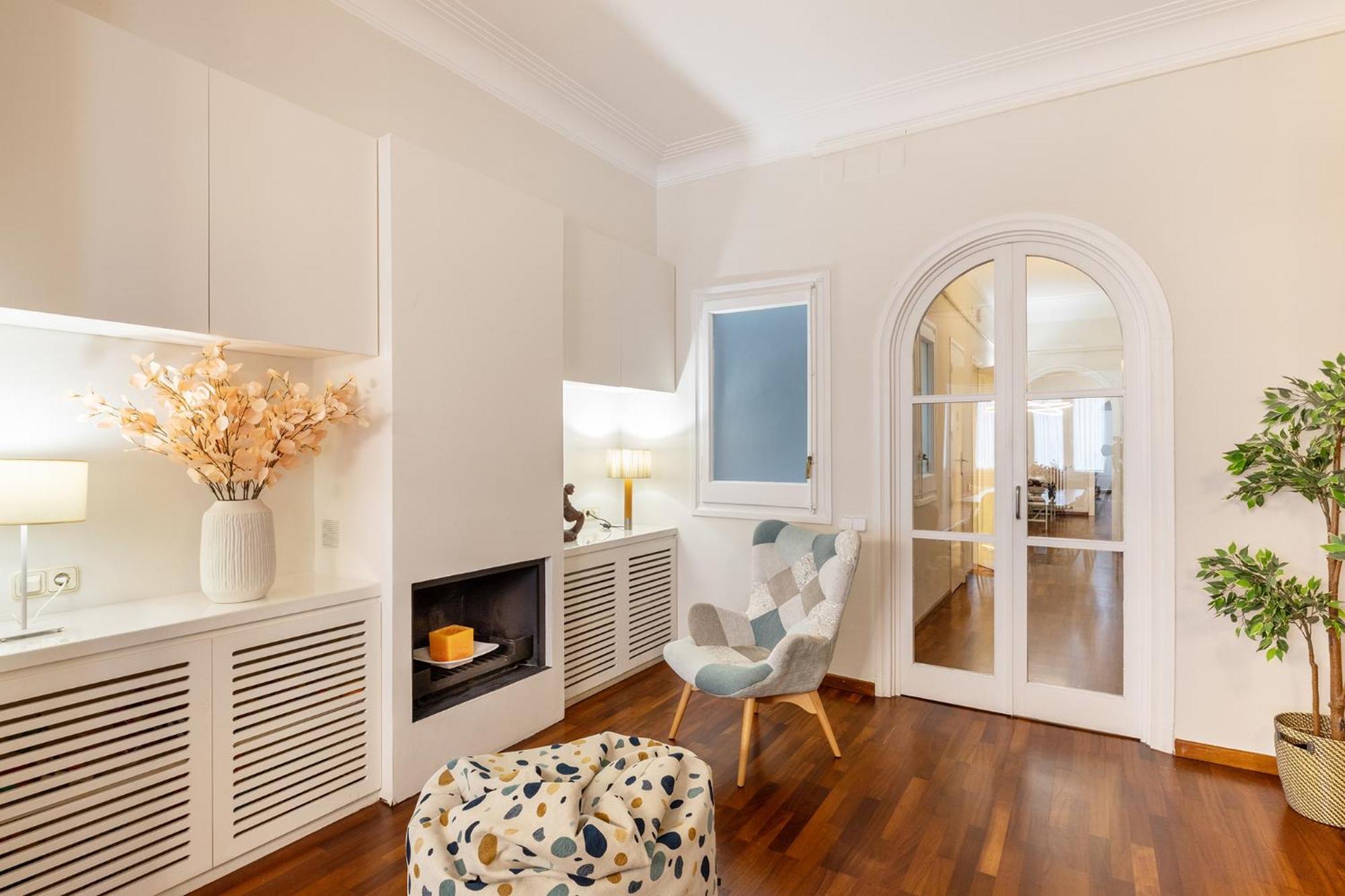 Large & Beautiful Apartment 4Min From Passeig De Gracia 바르셀로나 외부 사진