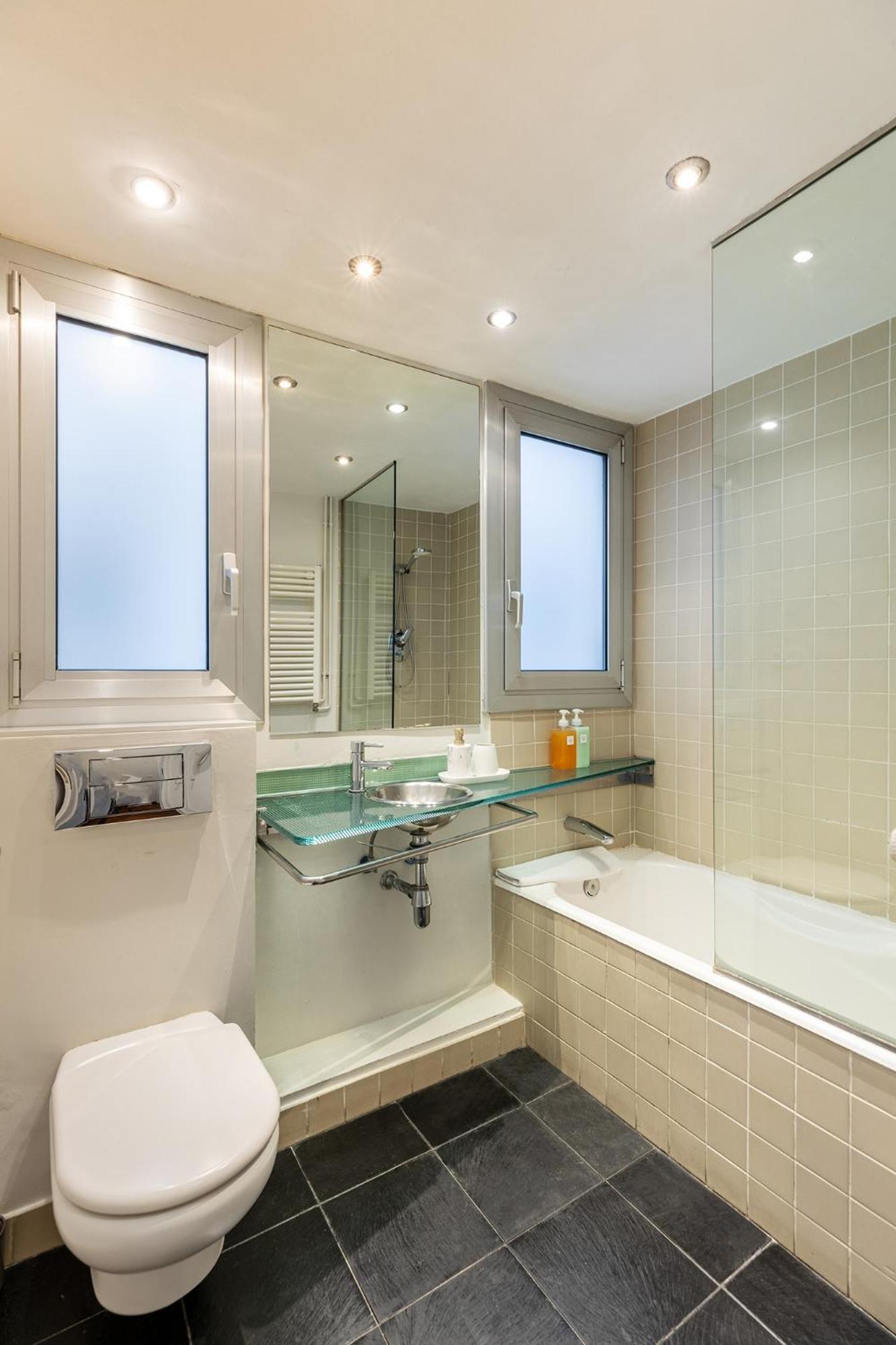 Large & Beautiful Apartment 4Min From Passeig De Gracia 바르셀로나 외부 사진