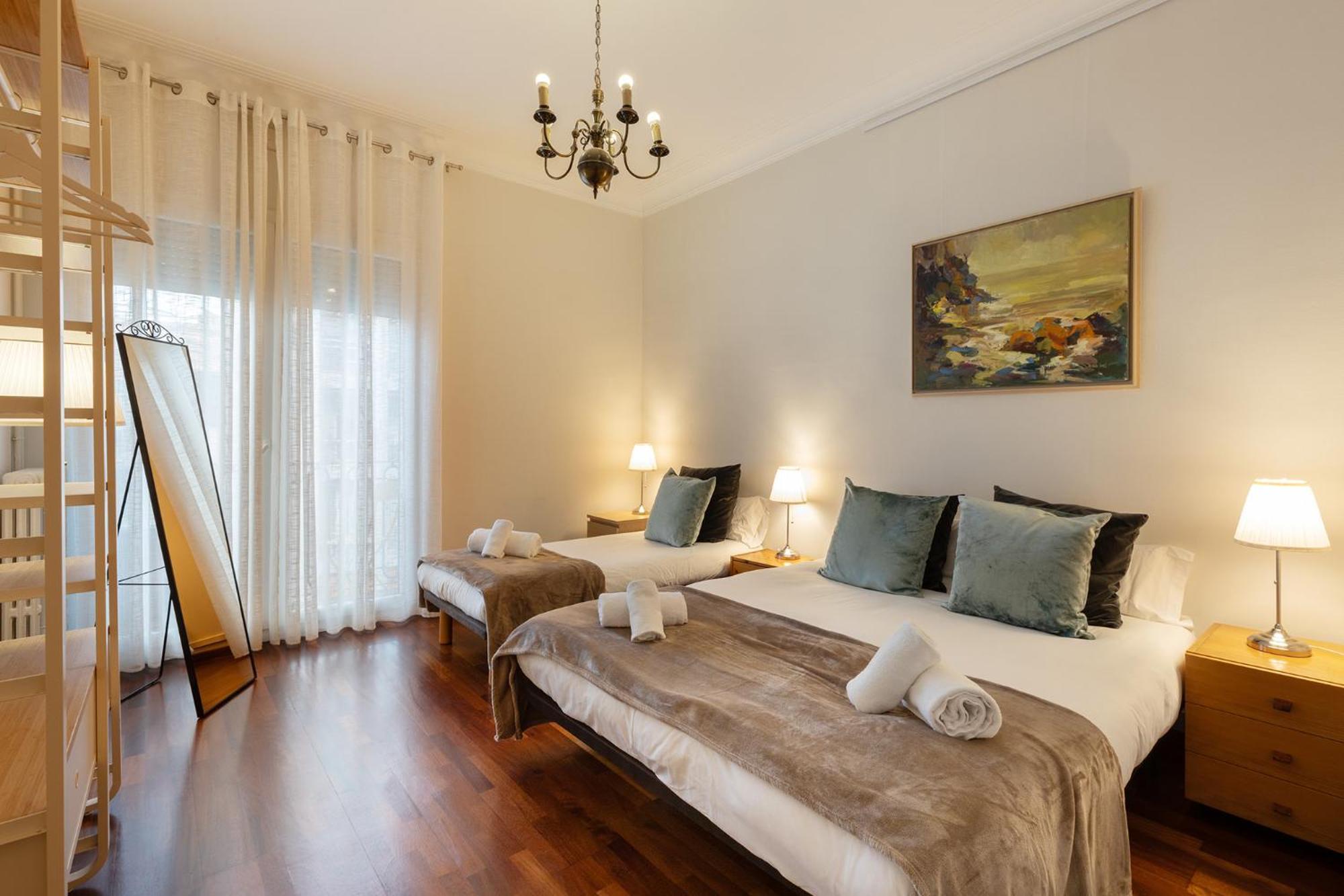Large & Beautiful Apartment 4Min From Passeig De Gracia 바르셀로나 외부 사진