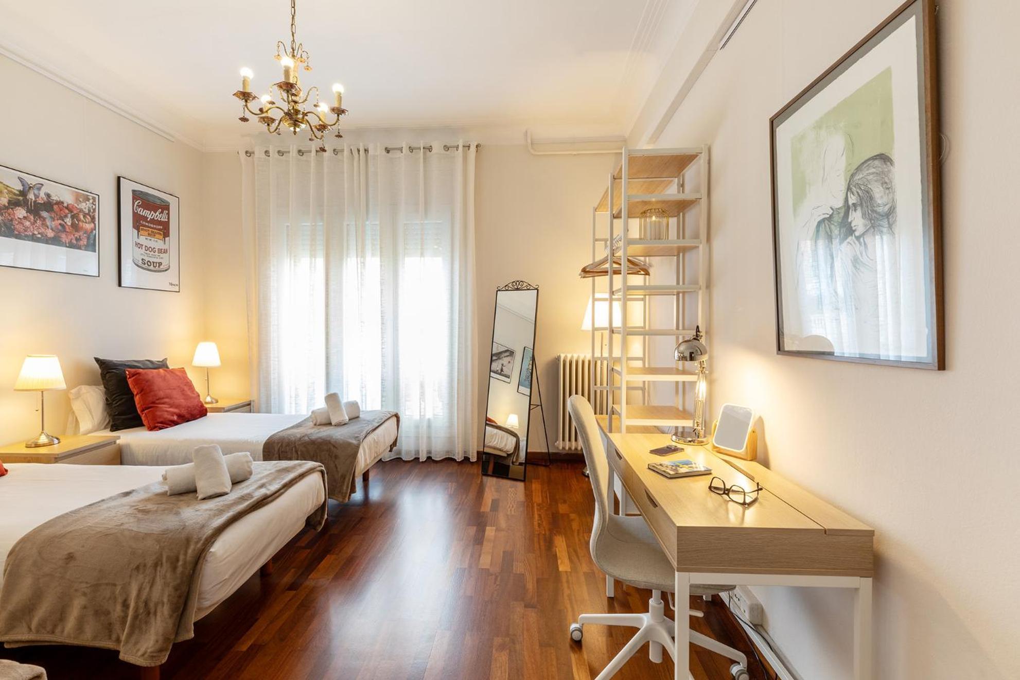 Large & Beautiful Apartment 4Min From Passeig De Gracia 바르셀로나 외부 사진